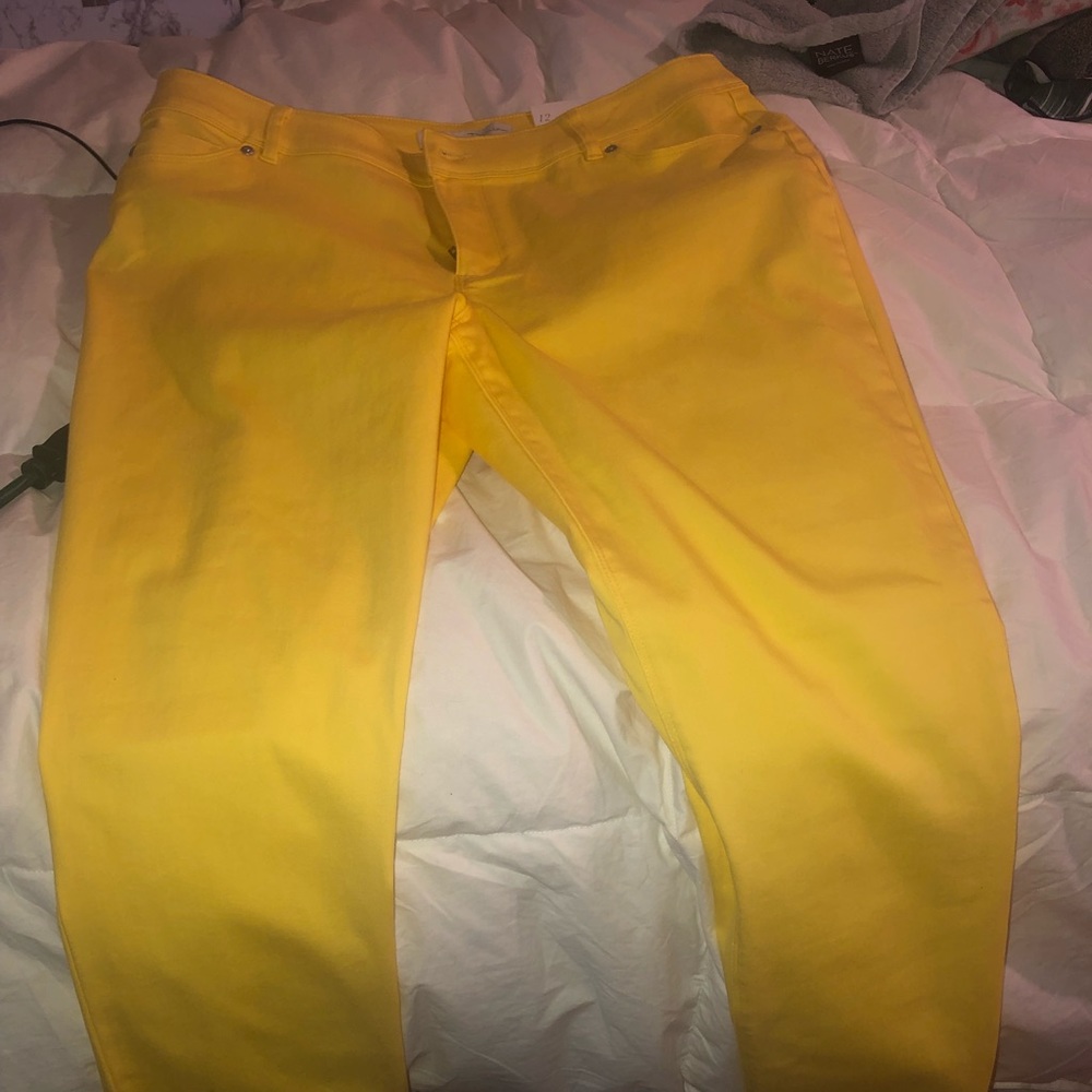 Yellow jeans